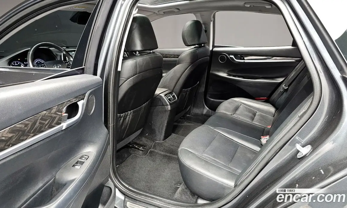 Hyundai Grandeur 2019 2.4 автомат (гидро), фото 10