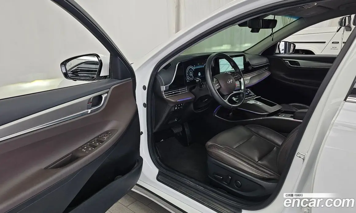 Hyundai Grandeur 2020 2.5 автомат (гидро), фото 13