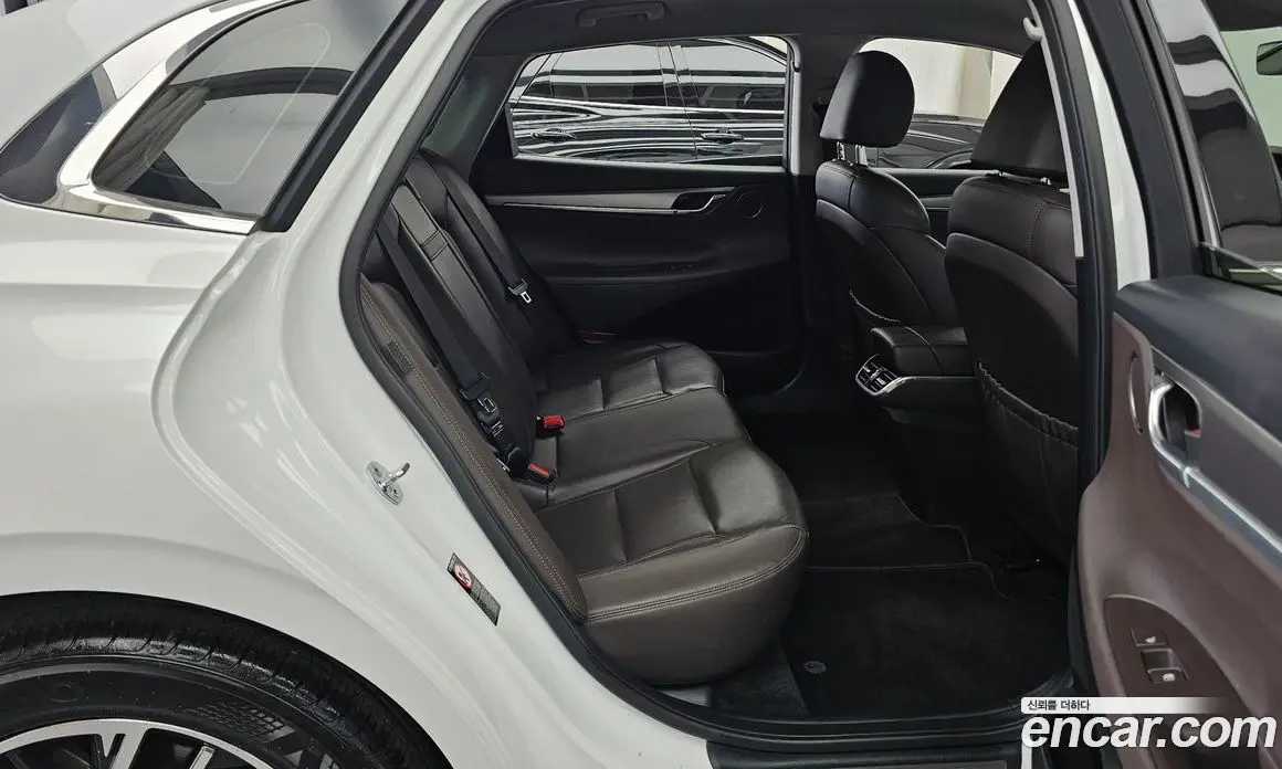 Hyundai Grandeur 2020 2.5 автомат (гидро), фото 18