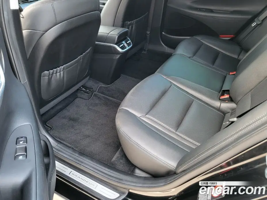 Hyundai Grandeur 2021 2.4 автомат (гидро), фото 14