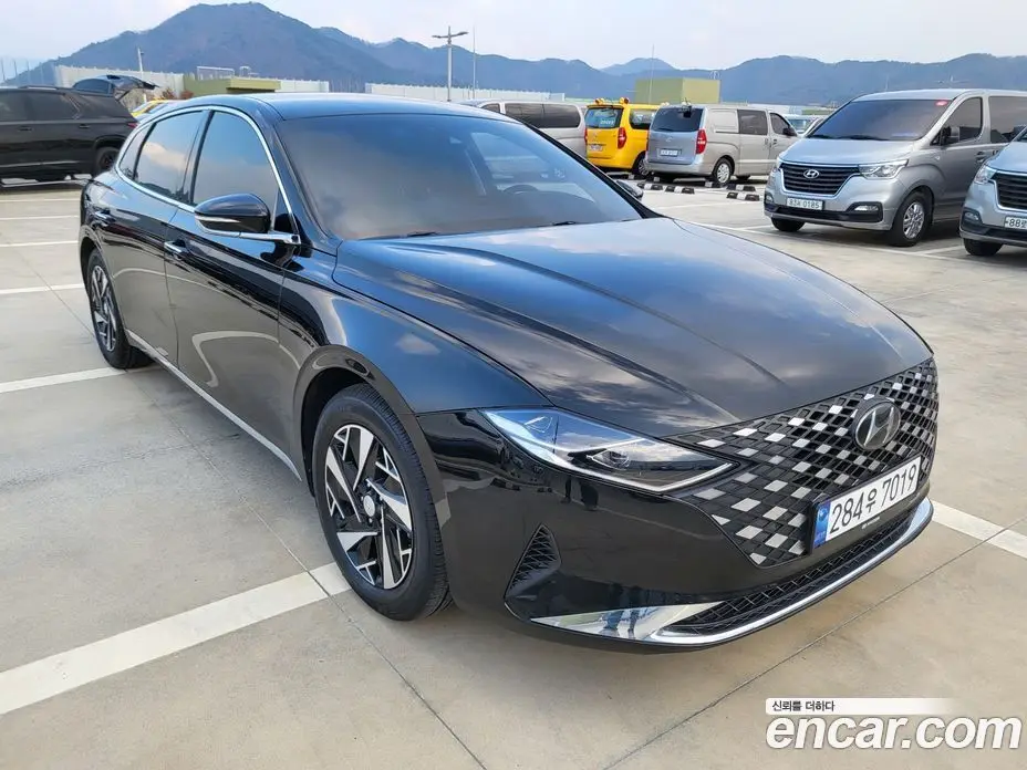 Hyundai Grandeur 2021 2.4 автомат (гидро), фото 3