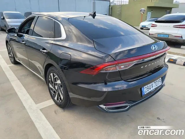 Hyundai Grandeur 2021 2.4 автомат (гидро), миниатюра 4