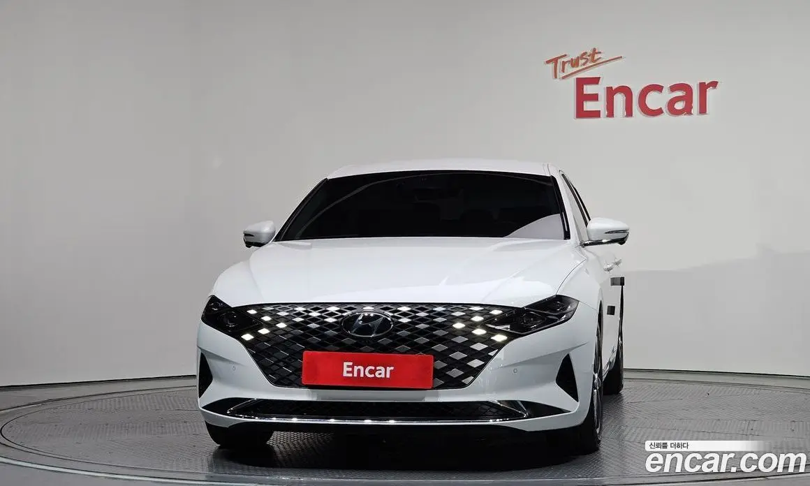 Hyundai Grandeur 2021 2.5 автомат (гидро), фото 3 Hyundai Grandeur 2021 2.5 автомат (гидро), фото 3