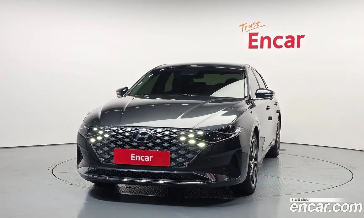 Hyundai Grandeur 2022 2.5 автомат (гидро), фото 3