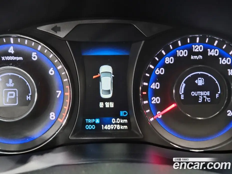 Hyundai i40 2012 2.0 автомат (гидро), фото 13 Hyundai i40 2012 2.0 автомат (гидро), фото 13