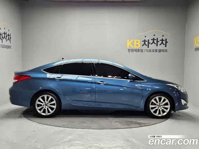 Hyundai i40 2012 2.0 автомат (гидро), миниатюра 6 Hyundai i40 2012 2.0 автомат (гидро), миниатюра 6