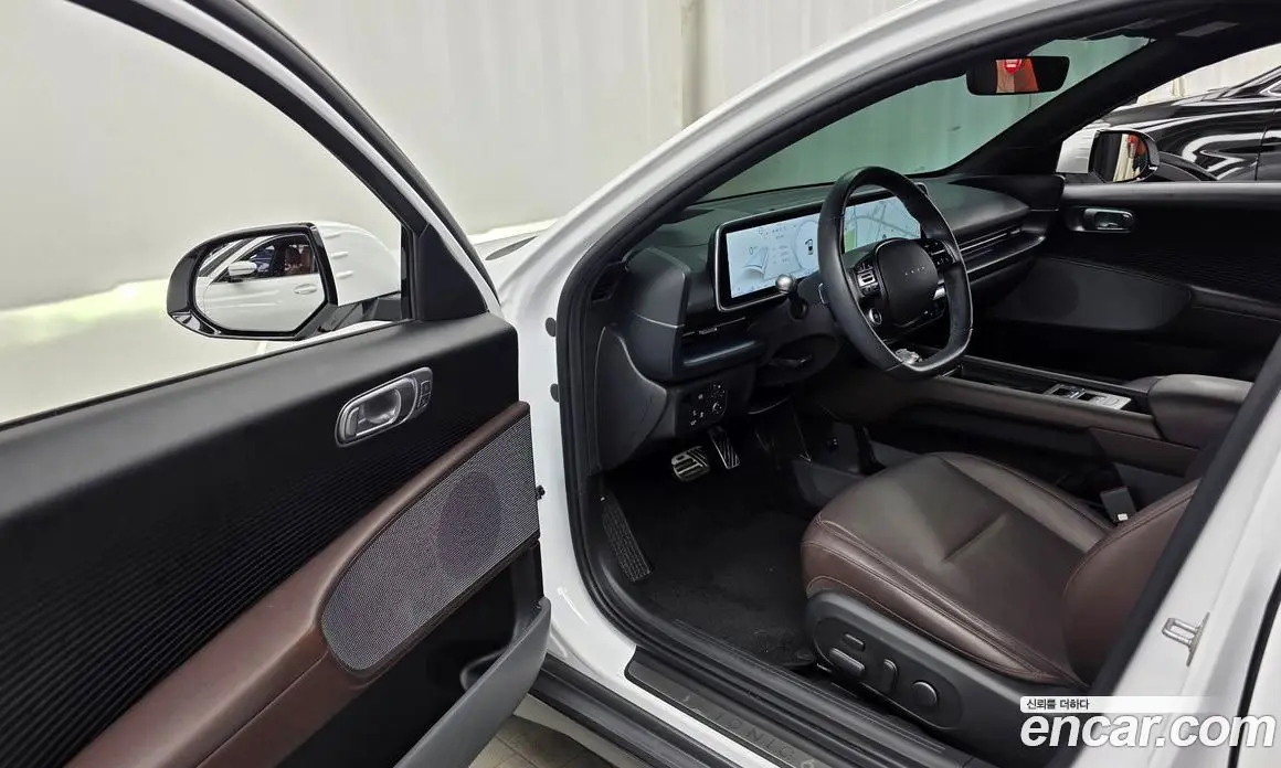 Hyundai Ioniq 6 2023 0.1 автомат (гидро), фото 13