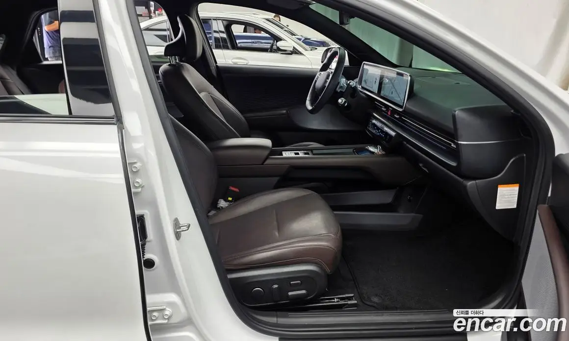 Hyundai Ioniq 6 2023 0.1 автомат (гидро), фото 17