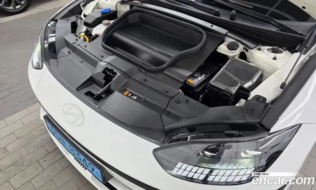 Hyundai Ioniq 6 2023 0.1 автомат (гидро), миниатюра 6