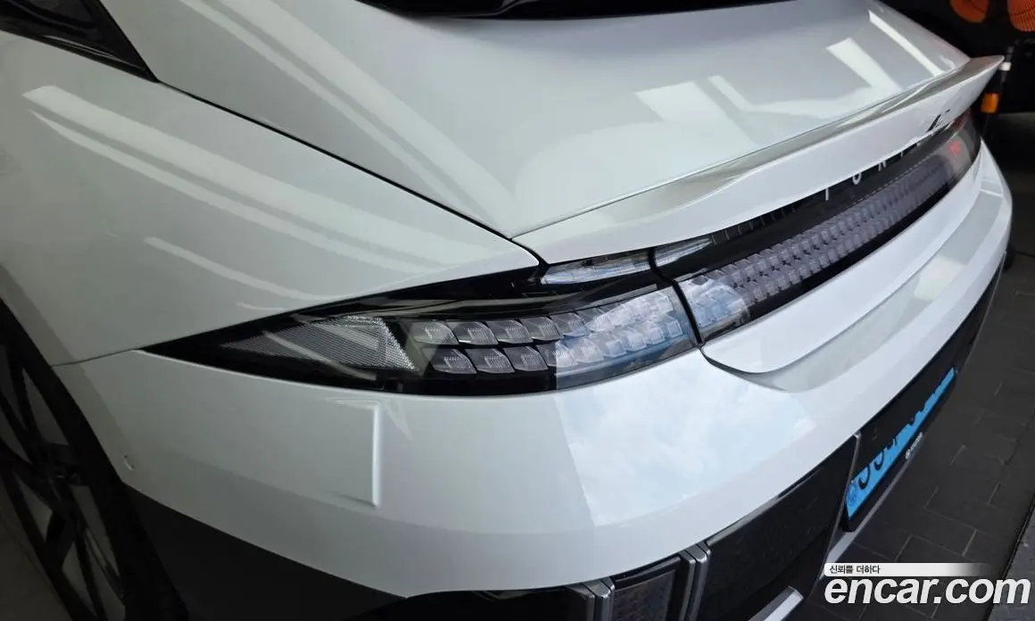 Hyundai Ioniq 6 2023 0.1 автомат (гидро), фото 9