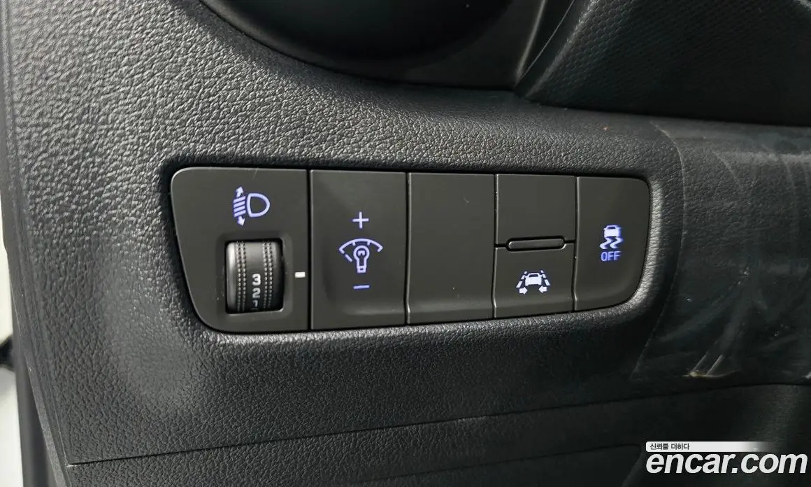 Hyundai Kona 2019 1.6 автомат (гидро), фото 14