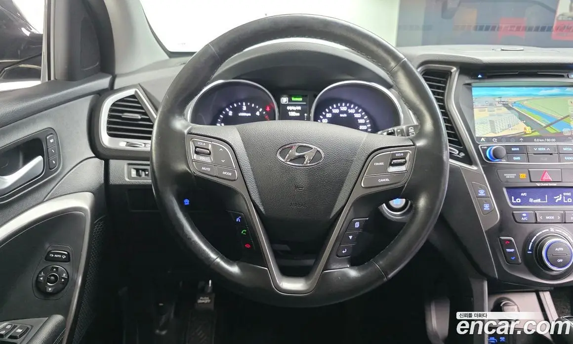 Hyundai Santa Fe 2016 2.0 автомат (гидро), фото 13 Hyundai Santa Fe 2016 2.0 автомат (гидро), фото 13
