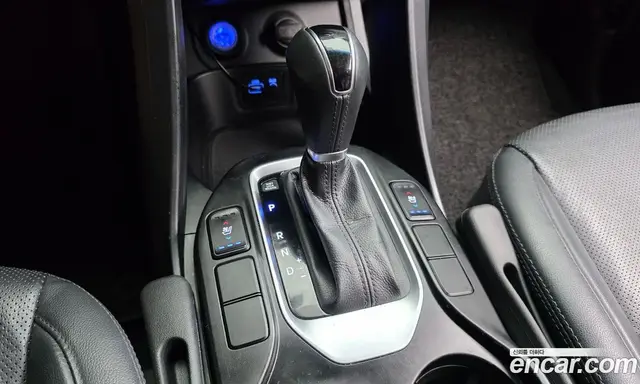 Hyundai Santa Fe 2016 2.0 автомат (гидро), миниатюра 9 Hyundai Santa Fe 2016 2.0 автомат (гидро), миниатюра 9