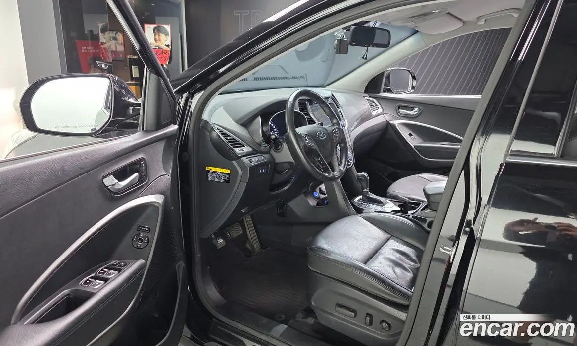 Hyundai Santa Fe 2016 2.0 автомат (гидро), фото 10 Hyundai Santa Fe 2016 2.0 автомат (гидро), фото 10