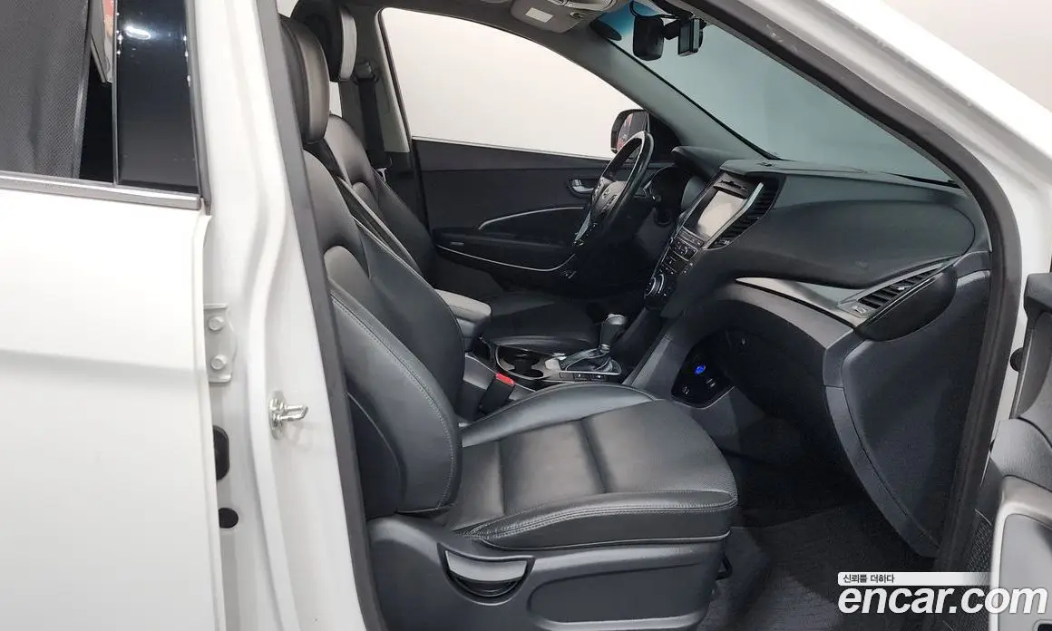 Hyundai Santa Fe 2017 2.0 автомат (гидро), фото 16