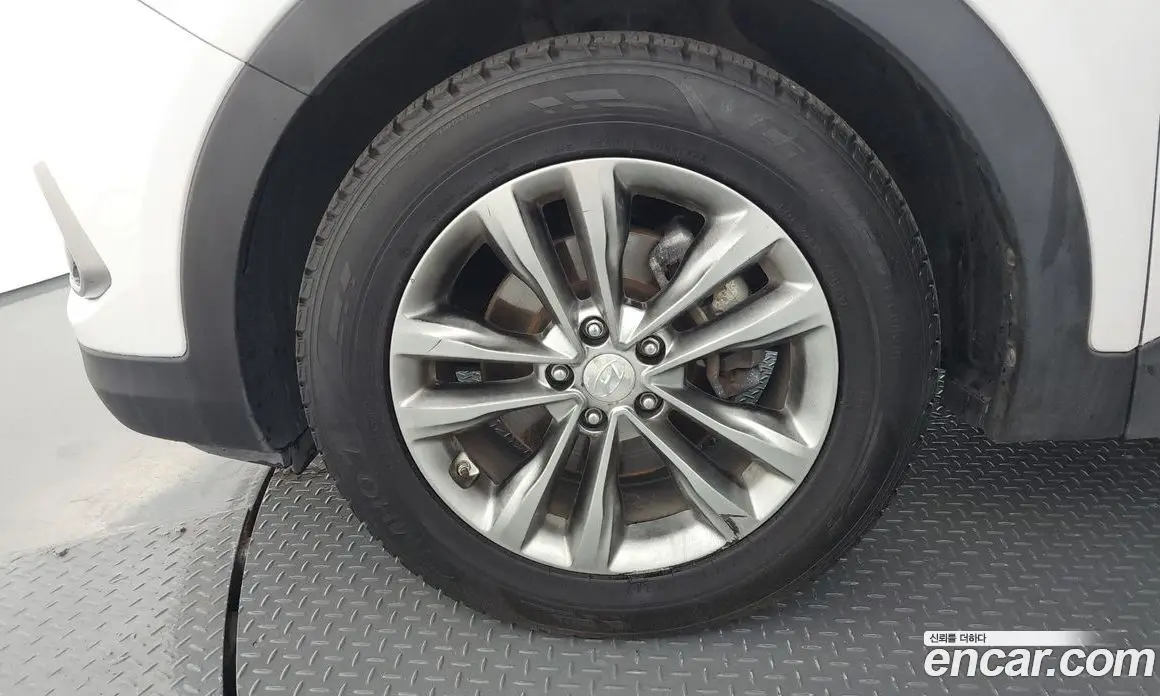 Hyundai Santa Fe 2017 2.0 автомат (гидро), фото 5