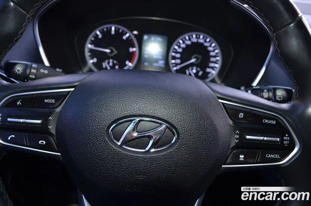 Hyundai Santa Fe 2018 2.0 автомат (гидро), фото 18