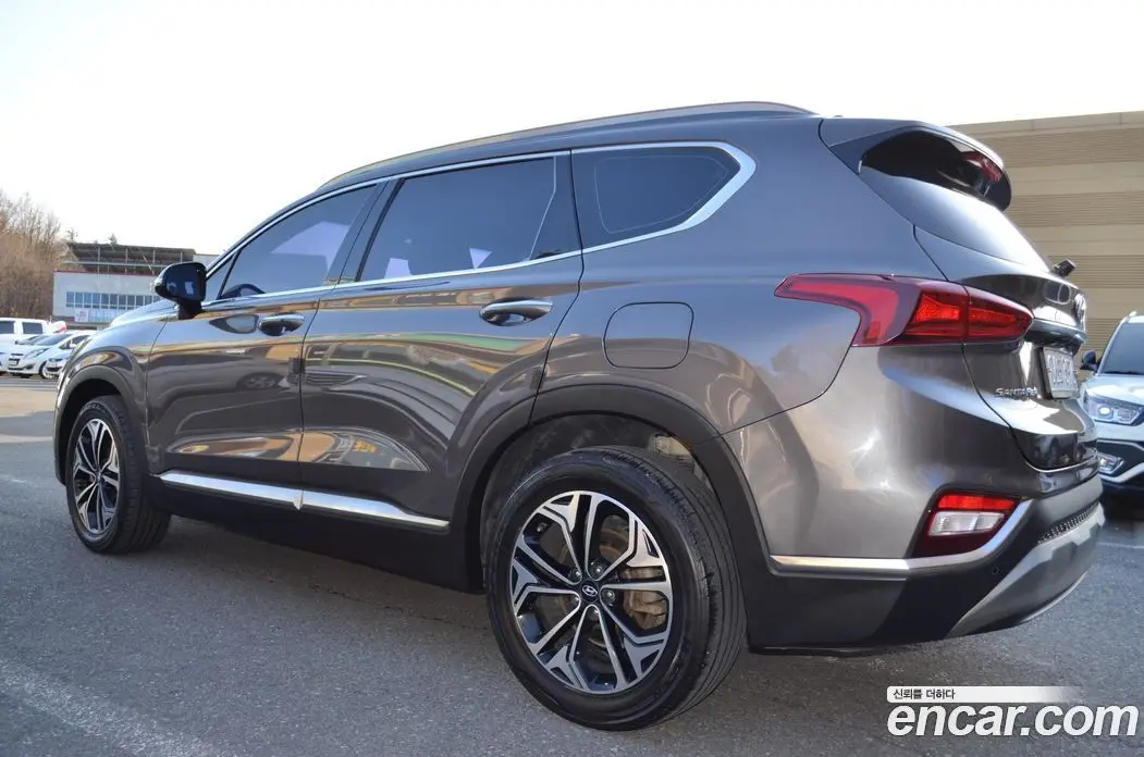 Hyundai Santa Fe 2018 2.0 автомат (гидро), фото 4