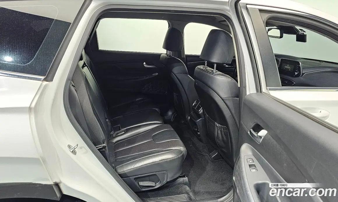 Hyundai Santa Fe 2018 2.0 автомат (гидро), фото 12 Hyundai Santa Fe 2018 2.0 автомат (гидро), фото 12