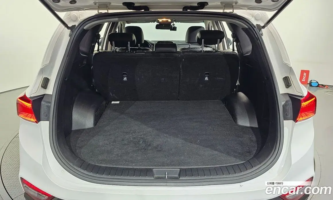 Hyundai Santa Fe 2018 2.0 автомат (гидро), фото 20 Hyundai Santa Fe 2018 2.0 автомат (гидро), фото 20