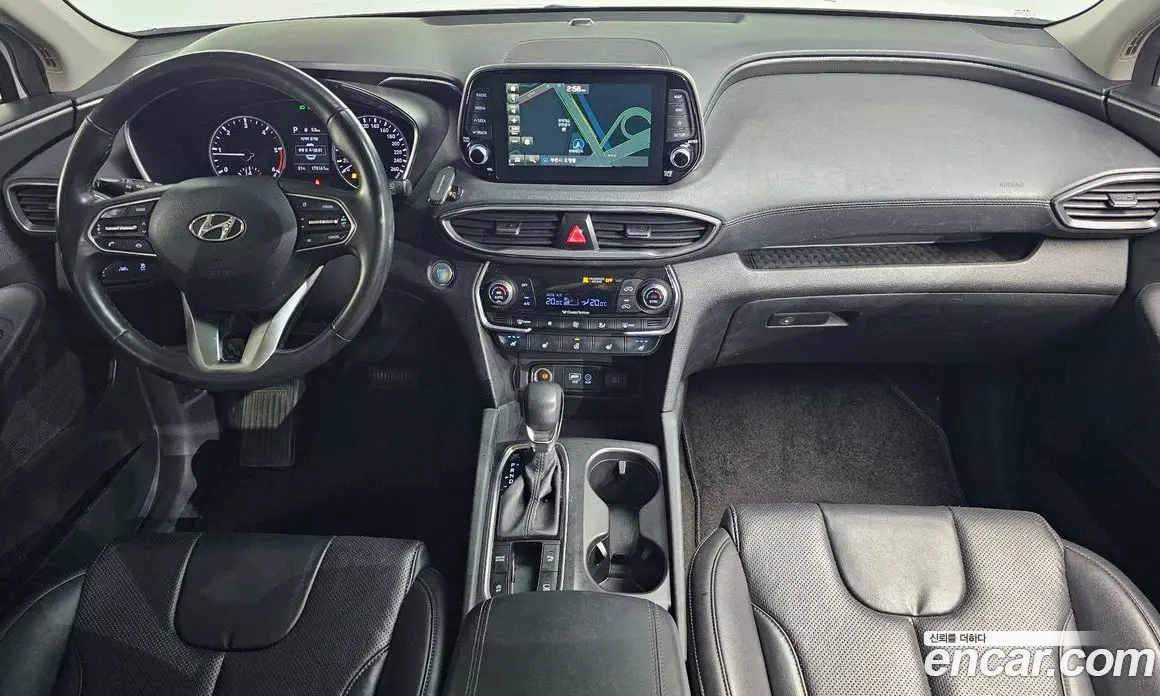 Hyundai Santa Fe 2018 2.0 автомат (гидро), фото 7 Hyundai Santa Fe 2018 2.0 автомат (гидро), фото 7