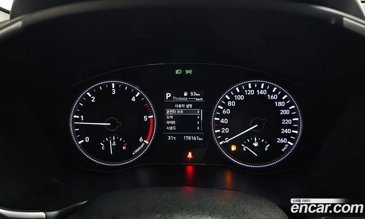 Hyundai Santa Fe 2018 2.0 автомат (гидро), фото 8 Hyundai Santa Fe 2018 2.0 автомат (гидро), фото 8