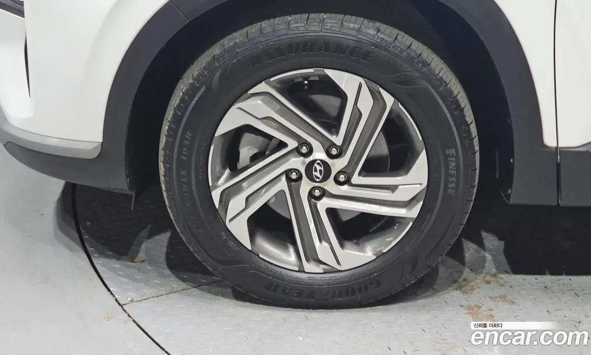 Hyundai Santa Fe 2022 2.2 автомат (гидро), фото 5