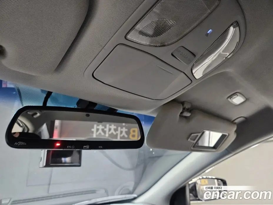 Hyundai Sonata 2011 2.0 автомат (гидро), фото 11