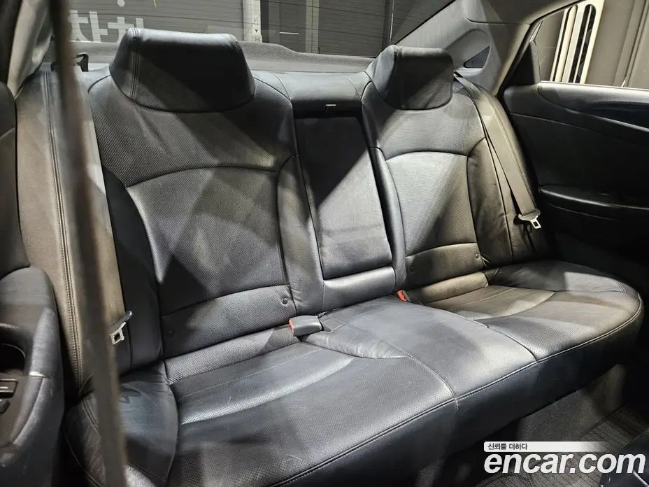 Hyundai Sonata 2011 2.0 автомат (гидро), фото 18