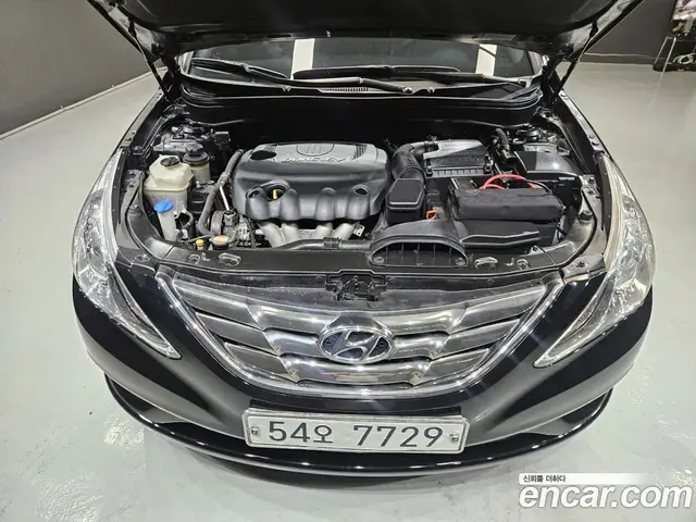 Hyundai Sonata 2011 2.0 автомат (гидро), миниатюра 6