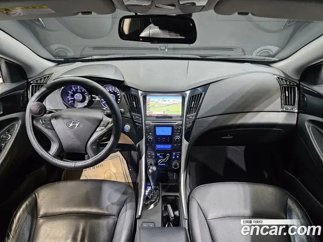 Hyundai Sonata 2011 2.0 автомат (гидро), миниатюра 7