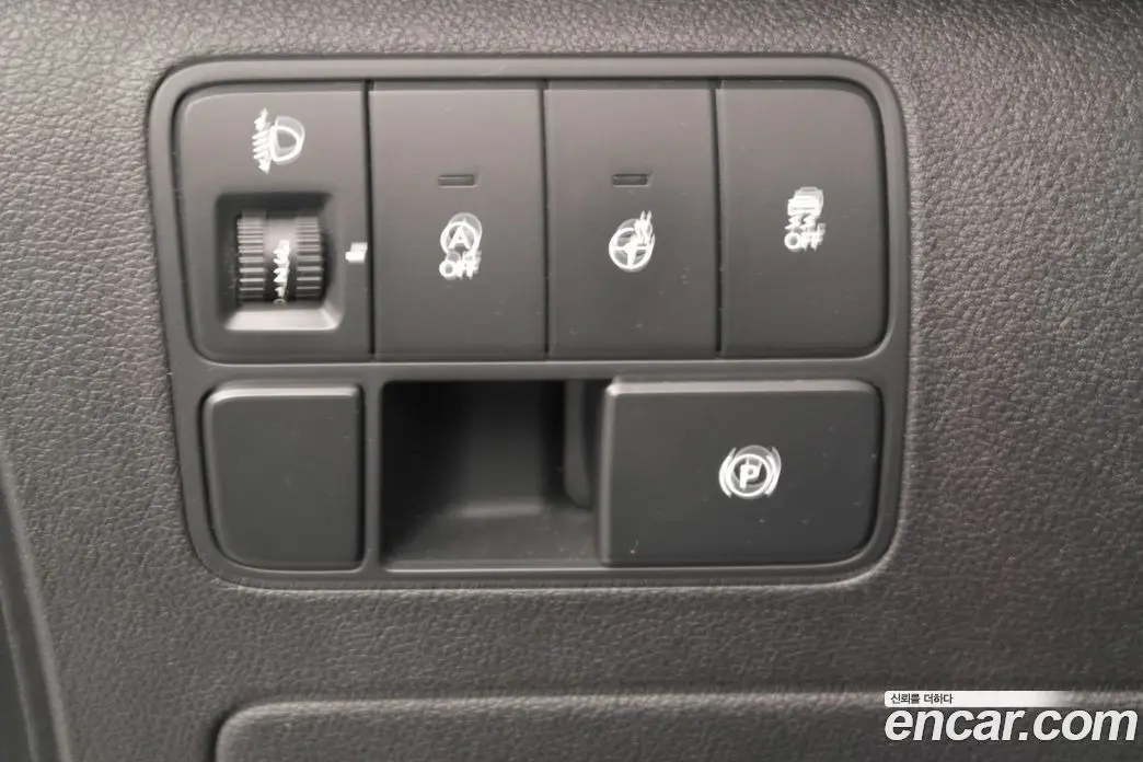 Hyundai Staria 2021 2.2 автомат (гидро), фото 15