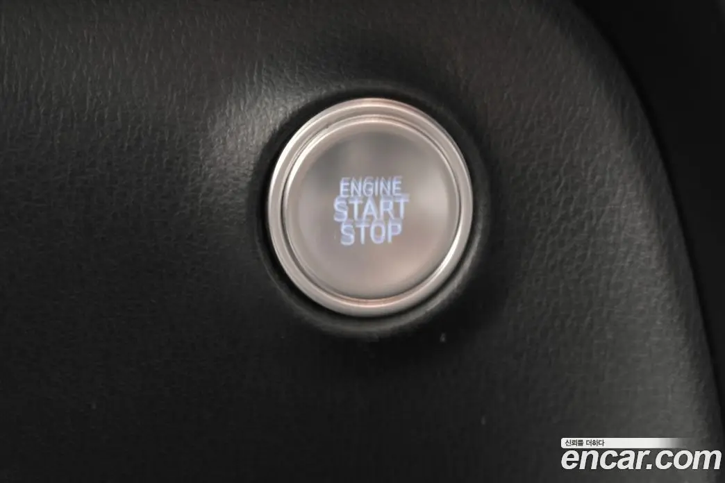 Hyundai Staria 2021 2.2 автомат (гидро), фото 17