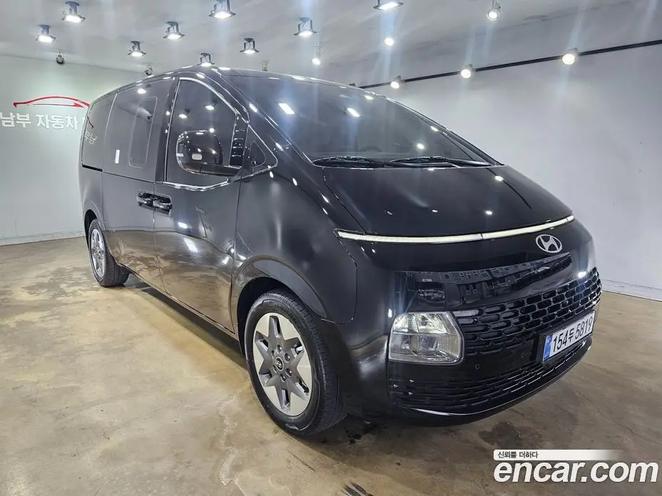 Hyundai Staria 2024 1.6 автомат (гидро), фото 3