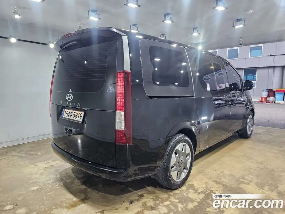 Hyundai Staria 2024 1.6 автомат (гидро), фото 4