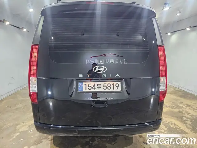 Hyundai Staria 2024 1.6 автомат (гидро), миниатюра 5