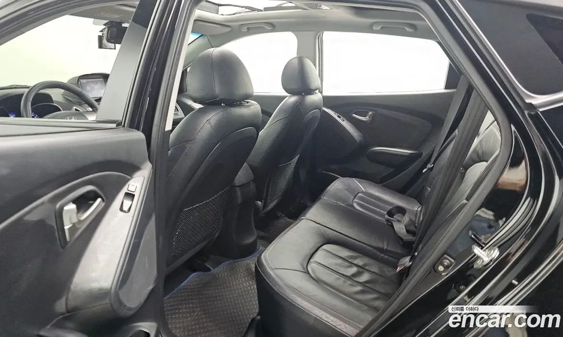Hyundai Tucson 2009 2.0 автомат (гидро), фото 12