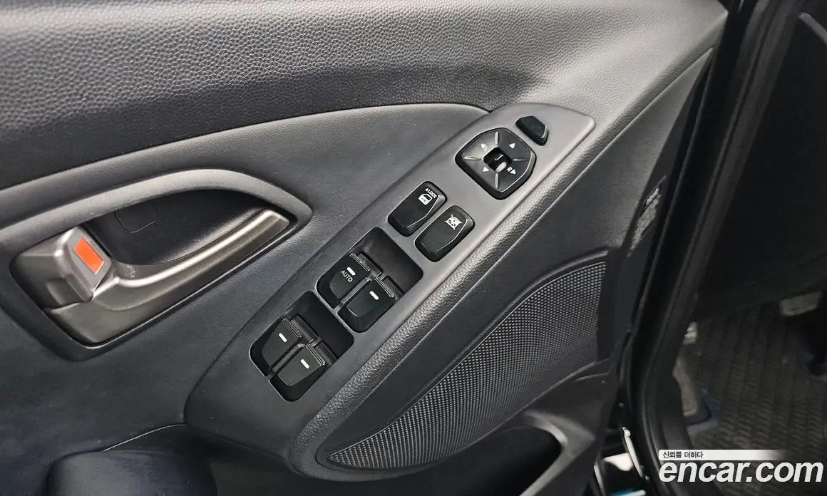 Hyundai Tucson 2009 2.0 автомат (гидро), фото 19