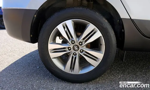 Hyundai Tucson 2014 2.0 автомат (гидро), миниатюра 5