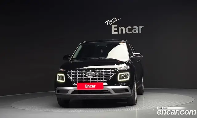Hyundai Venue 2021 1.6 автомат (гидро), миниатюра 3