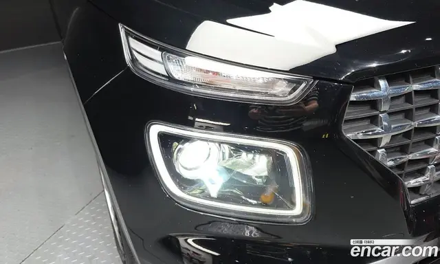 Hyundai Venue 2021 1.6 автомат (гидро), миниатюра 8