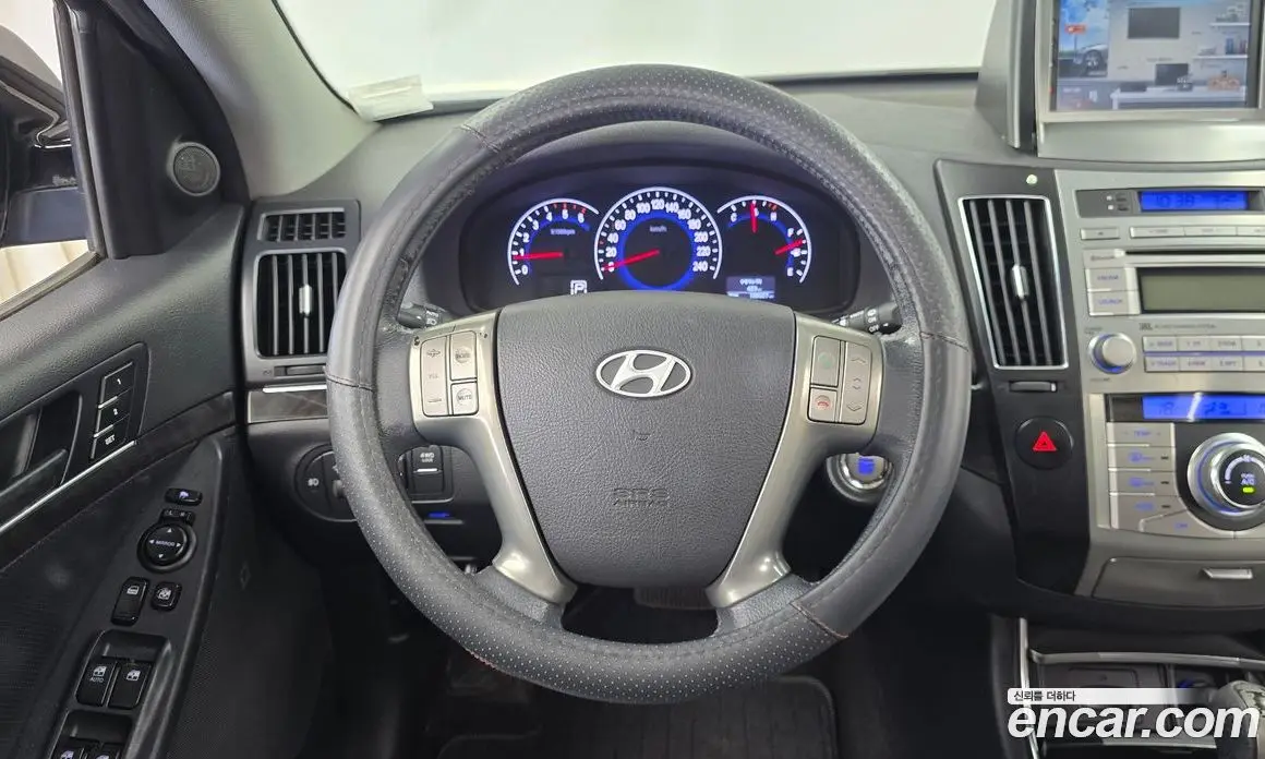 Hyundai Veracruz 2010 3.0 автомат (гидро), фото 12