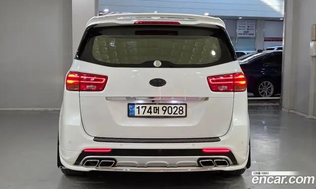 Kia Carnival 2015 2.2 автомат (гидро), миниатюра 5