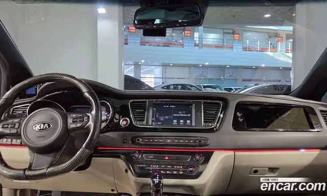 Kia Carnival 2015 2.2 автомат (гидро), миниатюра 7