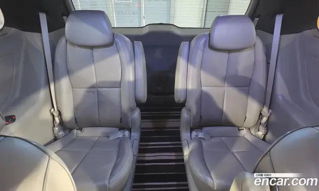 Kia Carnival 2015 2.2 автомат (гидро), миниатюра 9