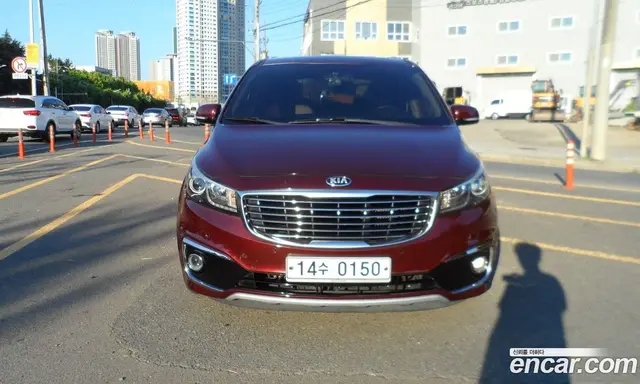 Kia Carnival 2016 3.3 автомат (гидро), миниатюра 2 Kia Carnival 2016 3.3 автомат (гидро), миниатюра 2