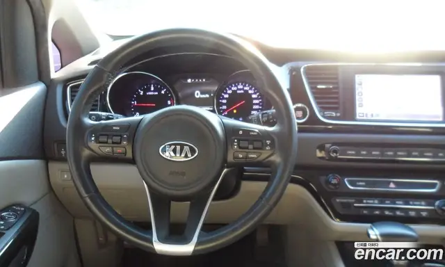 Kia Carnival 2016 3.3 автомат (гидро), миниатюра 10 Kia Carnival 2016 3.3 автомат (гидро), миниатюра 10