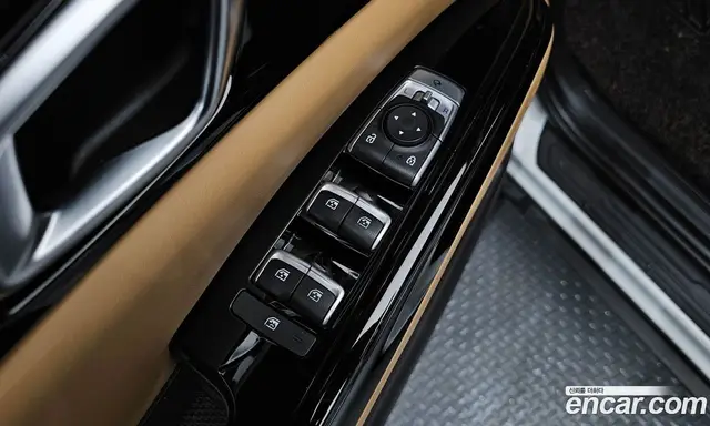 Kia Carnival 2020 2.2 автомат (гидро), миниатюра 12