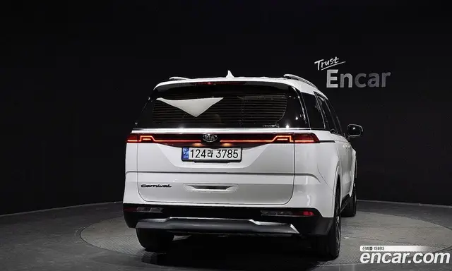 Kia Carnival 2020 2.2 автомат (гидро), миниатюра 4 Kia Carnival 2020 2.2 автомат (гидро), миниатюра 4