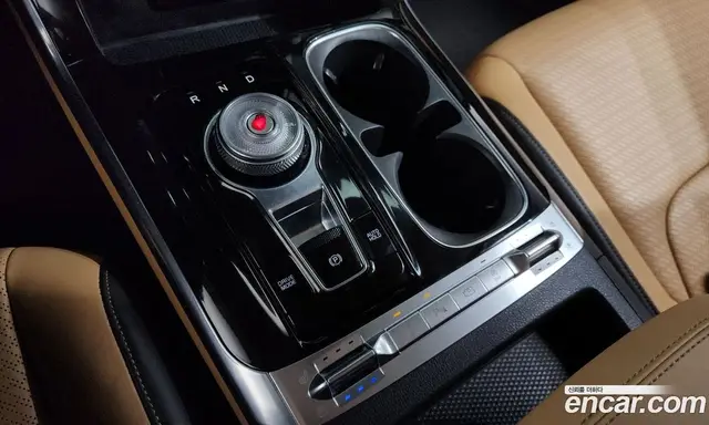 Kia Carnival 2021 2.2 автомат (гидро), миниатюра 9